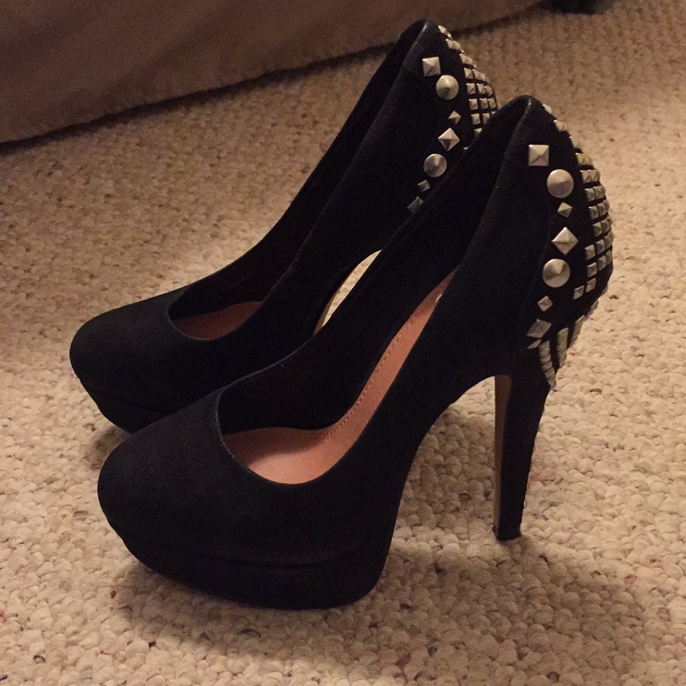Vince Camuto heels 👠